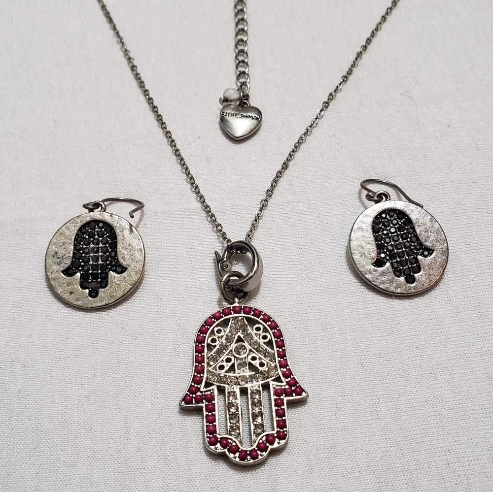 Betsey Johnson necklace w/ Lucky Brand earrings